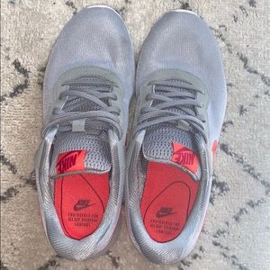 Nike Tanjun Sneaker- Grey/Red